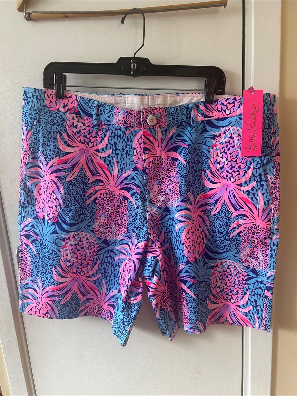 NWT Awesome Men’s Beaumont Lilly Pulitzer Pink & Blue Pineapple-Print Shorts 38R